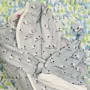 Magnetic Me baby gown size NB-3